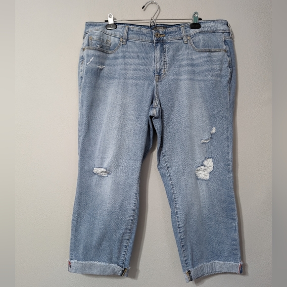 torrid Denim - Torrid Feel the Fit Vintage Stretch Crop Boyfriend Jeans Plus Size 18